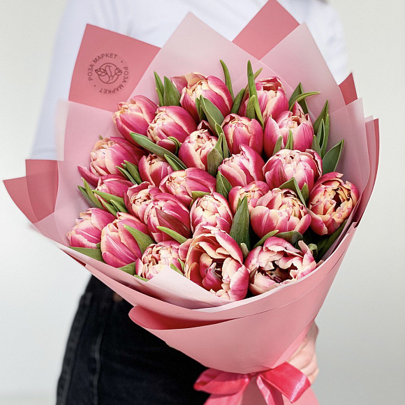 Букет из 25 пионовидных тюльпанов Коламбус (Голландия) в фирменной упаковке