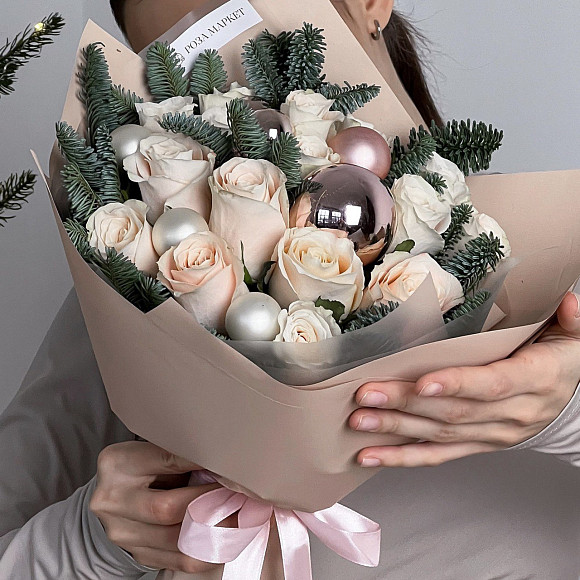 Букет из 15 кремовых кенийских розочек с нобилисом