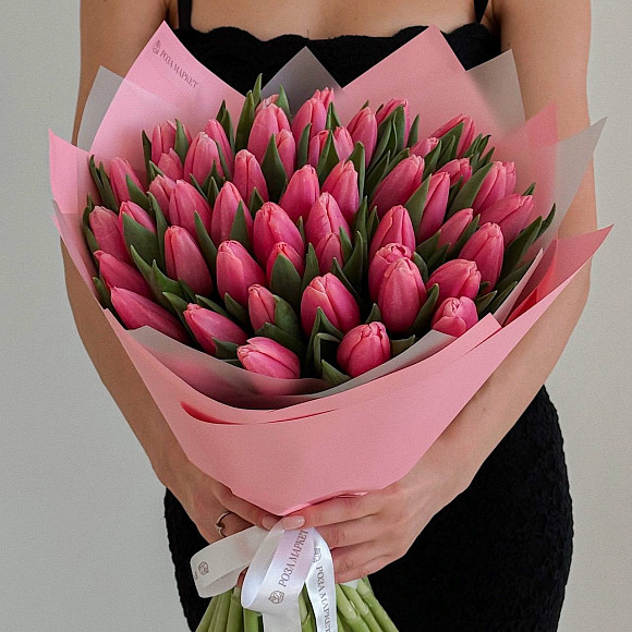 Букет из 51 розового тюльпана (Голландия) в матовой упаковке